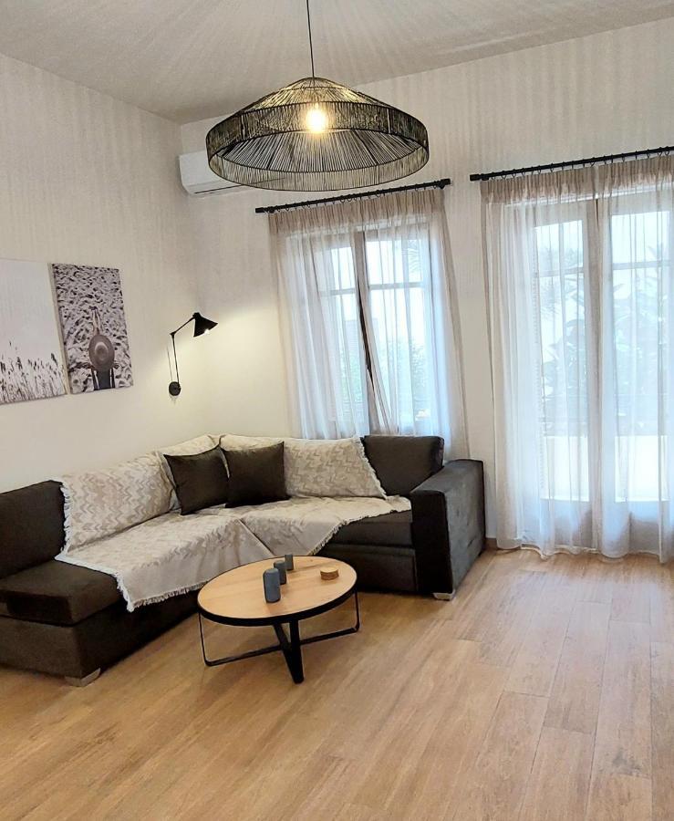 העיירה רתימנו Lilys Apartments מראה חיצוני תמונה