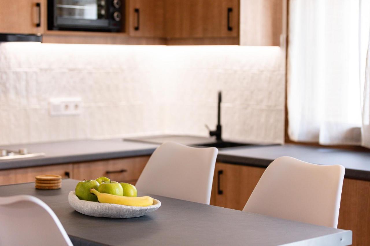 העיירה רתימנו Lilys Apartments מראה חיצוני תמונה